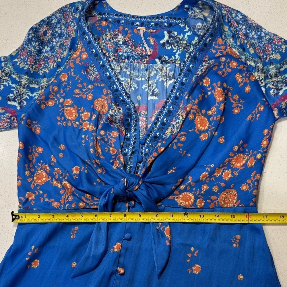 Free People Run Satin Floral V-Neck Long Sleeve Blouse Blue Size L Boho Chic Top